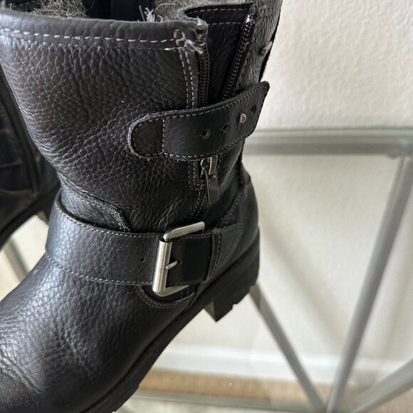 Clark Black Leather Ankle Boots-Size 8 - Picture 3 of 4
